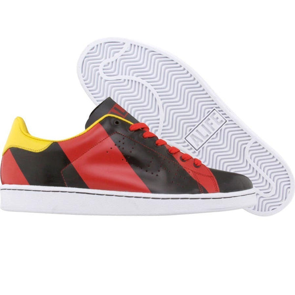 Insane Shoes1